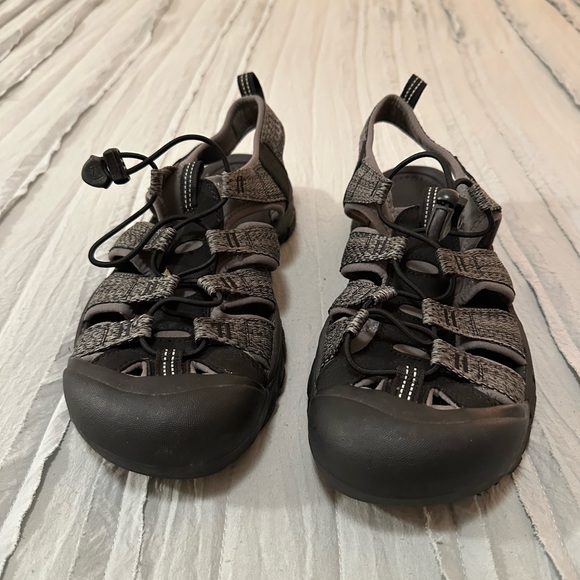 Keen Women's Sandals | Size 11 - Picture 2 of 7